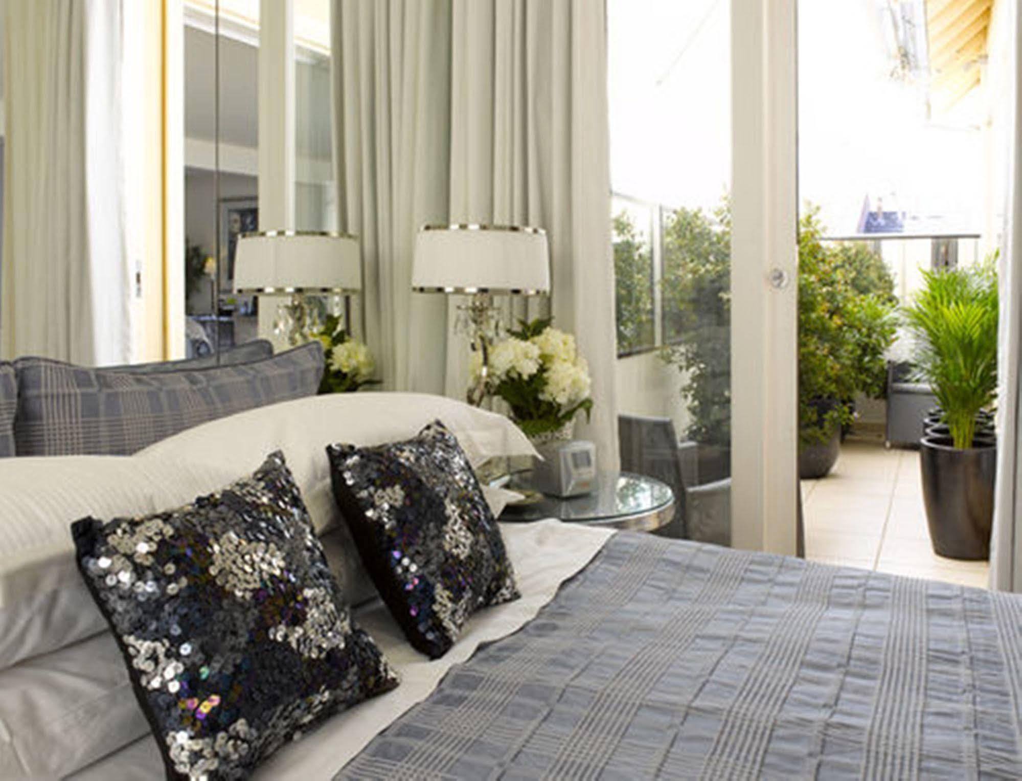 Andre'S Mews Aparthotel Melbourne Eksteriør bilde